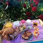 O Douceurs Sucrees Bed & Breakfast